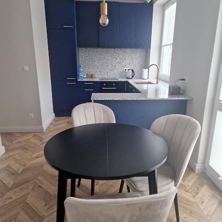 Mieszkanie W Centrum Apartment Конин Екстериор снимка