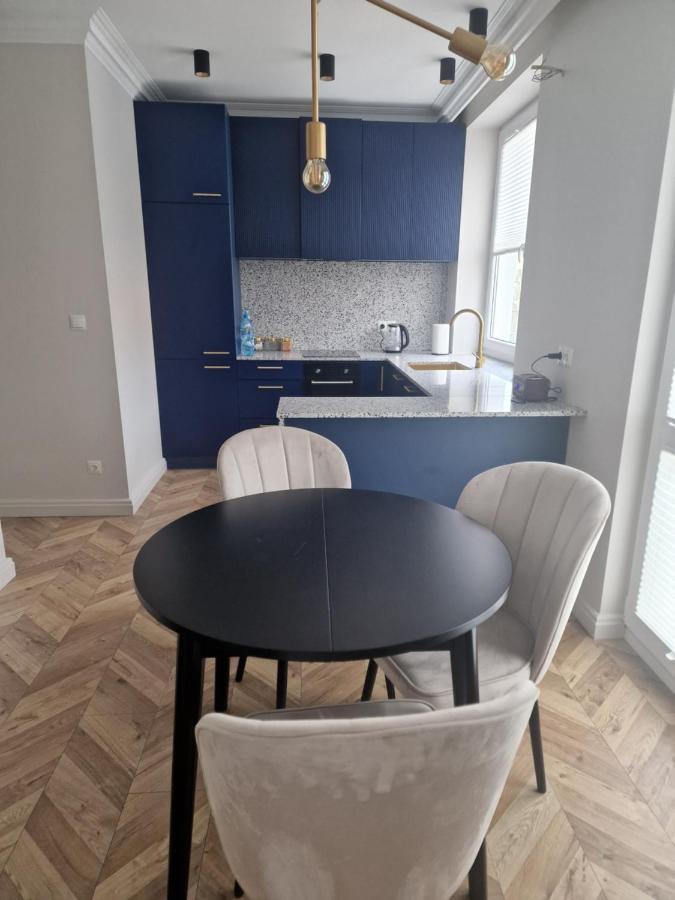 Mieszkanie W Centrum Apartment Конин Екстериор снимка